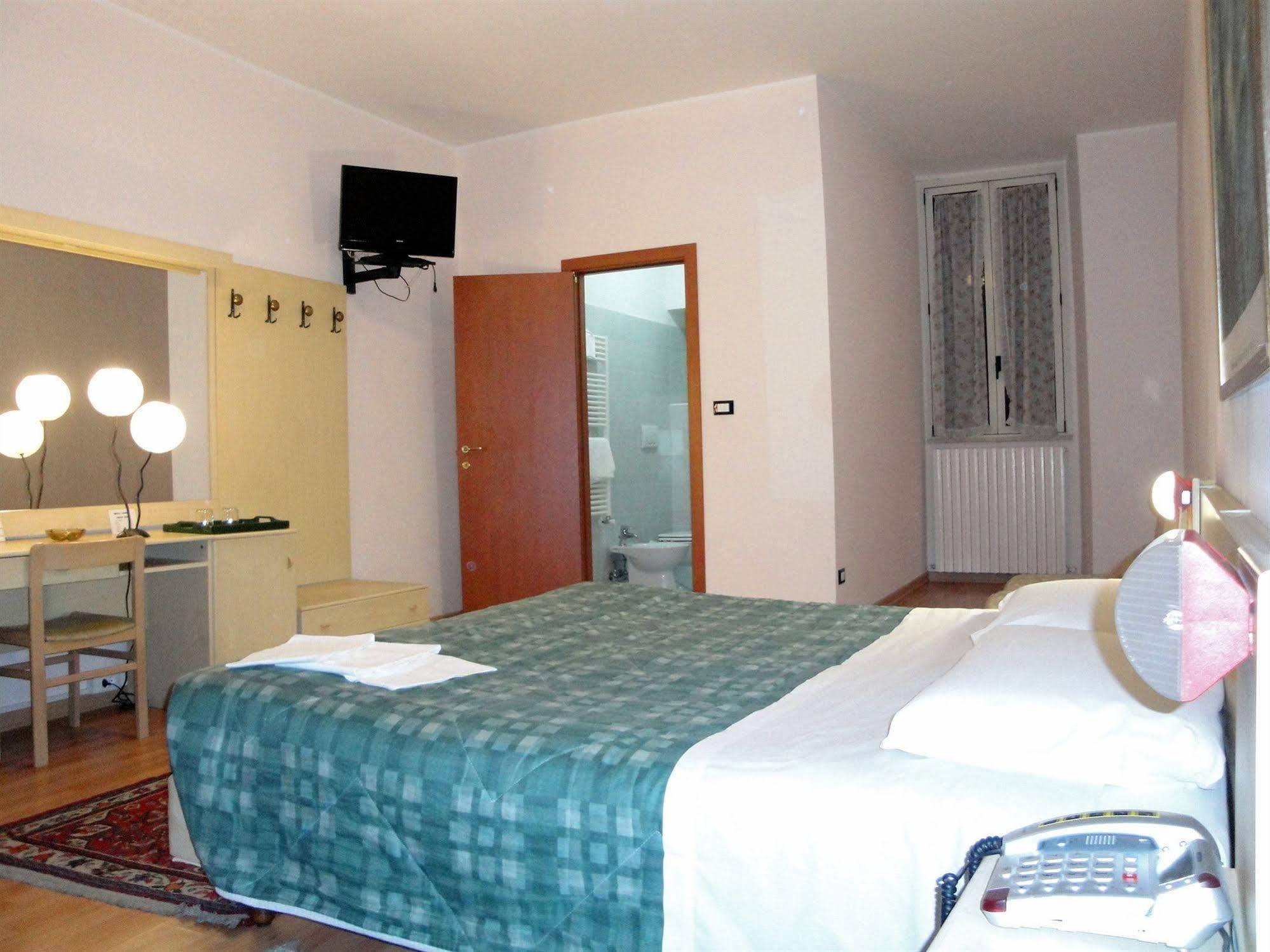 Europa Hotel 3*